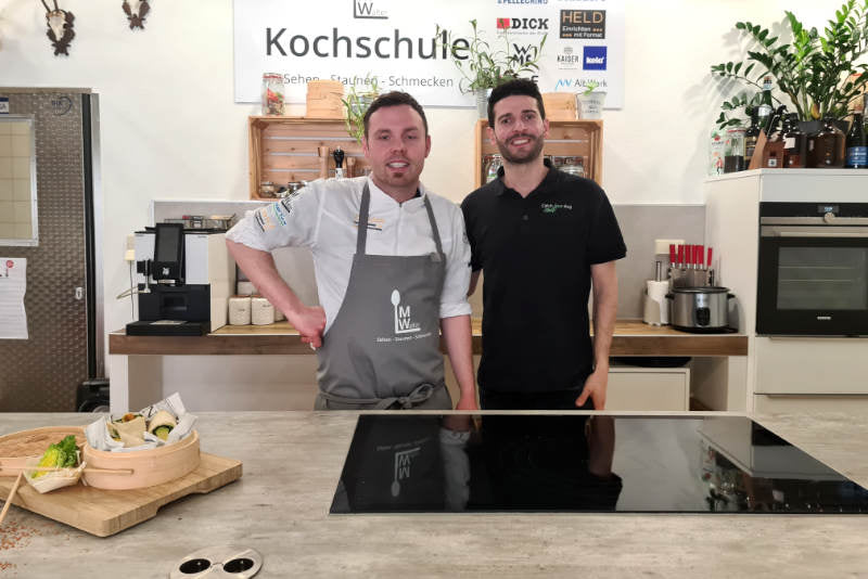 Insektenkoch und Insektenhändler